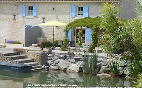 MARAIS POITEVIN pêche ,barque, vélos, wifi, linge, cheminée, cuisine